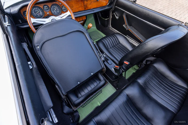 1967 Fiat 124 Spider Cabriolet in Tyresö 8