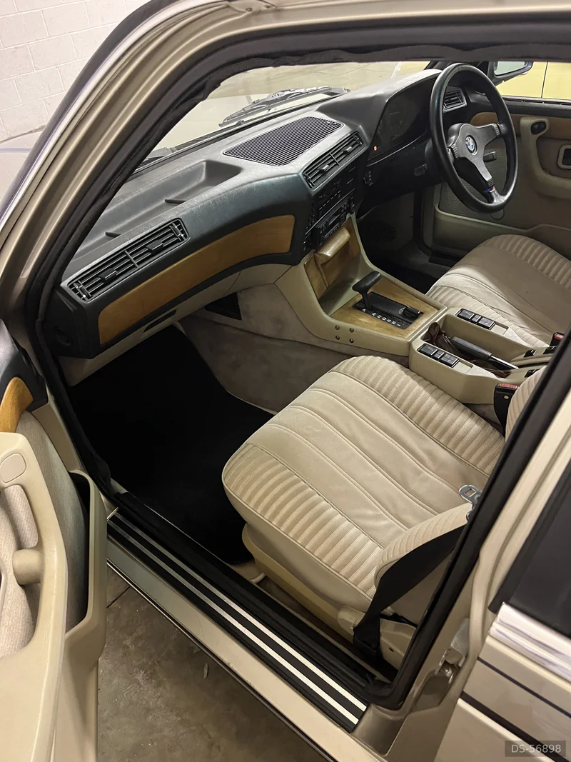 1984 BMW 735i A in Fareham 9