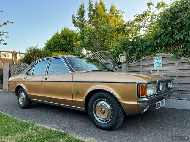 1975 Ford Granada Ghia in Horsham