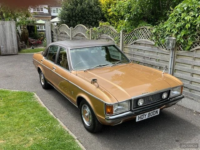 1975 Ford Granada Ghia in Horsham 2