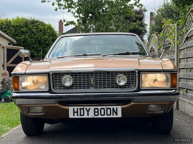 1975 Ford Granada Ghia in Horsham 3