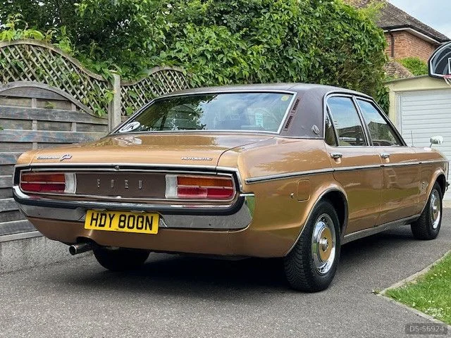 1975 Ford Granada Ghia in Horsham 4