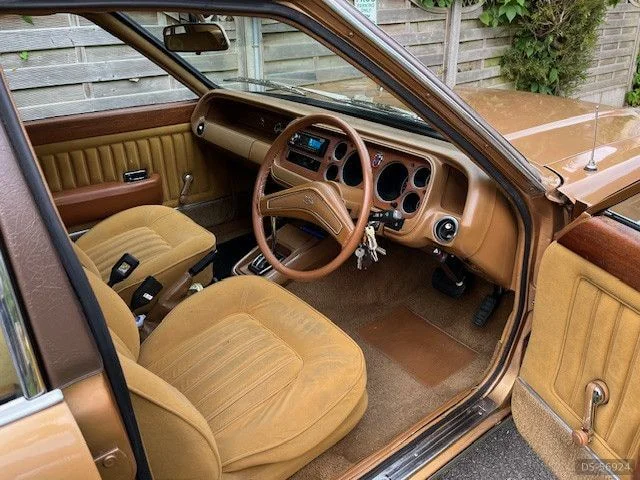 1975 Ford Granada Ghia in Horsham 5