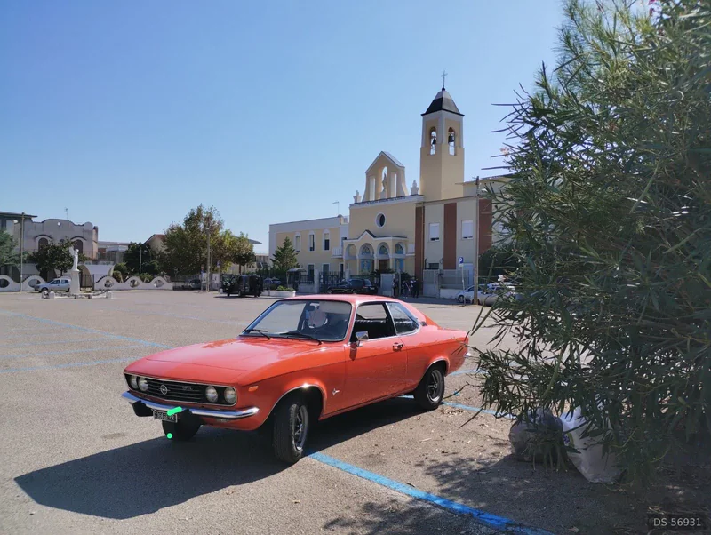 1974 Opel Manta in Santa Maria Capua Vetere (ce)