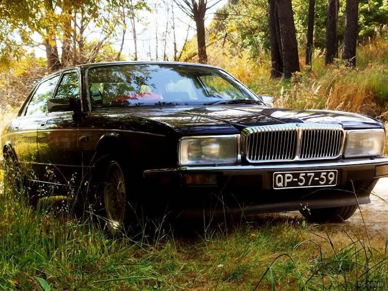 1988 Daimler Sovereign 3.6 in Porto 5