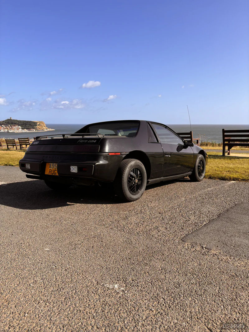 1985 Pontiac Fiero in Scarborough 4