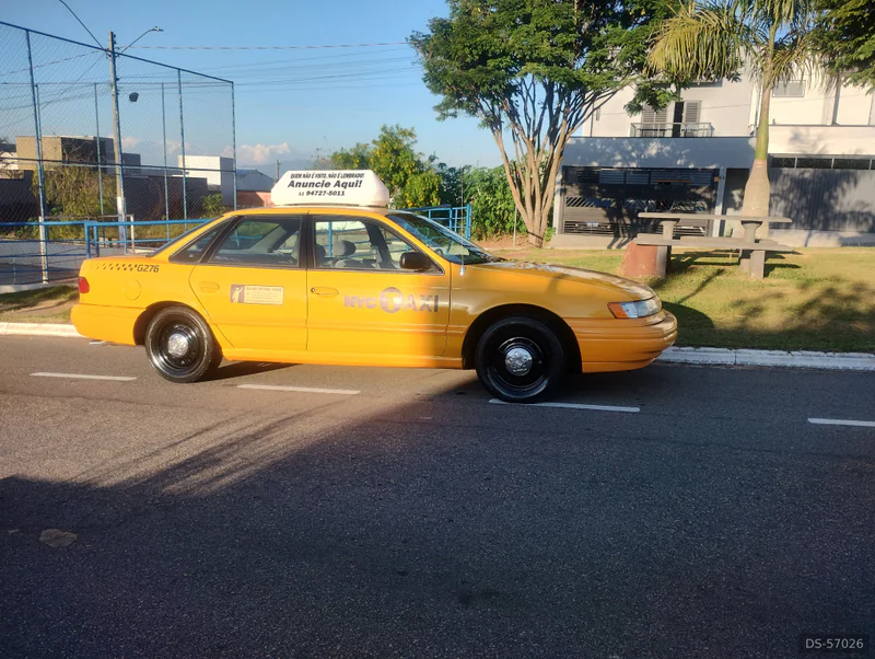 1995 Ford Taurus in Bragança Paulista 2