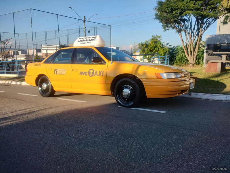 1995 Ford Taurus in Bragança Paulista 3
