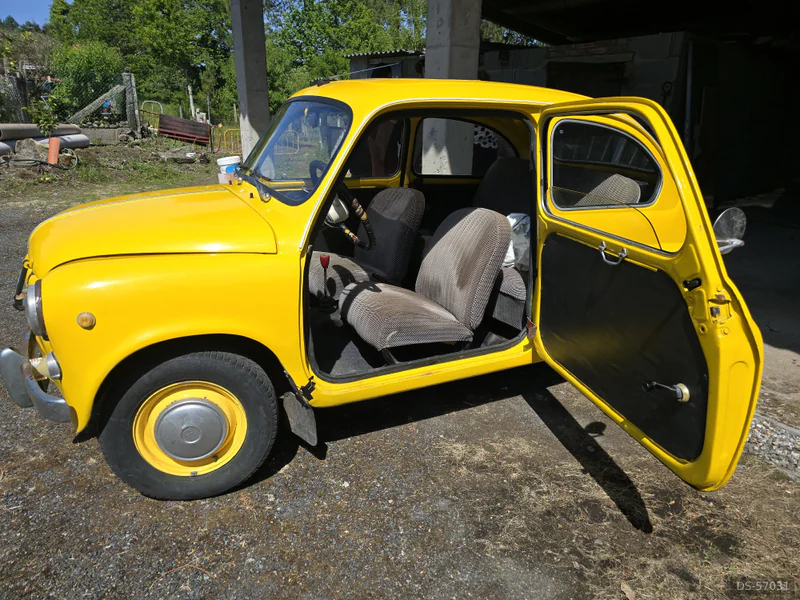 1979 Seat 600d in A Pobra Do Caramiñal 3