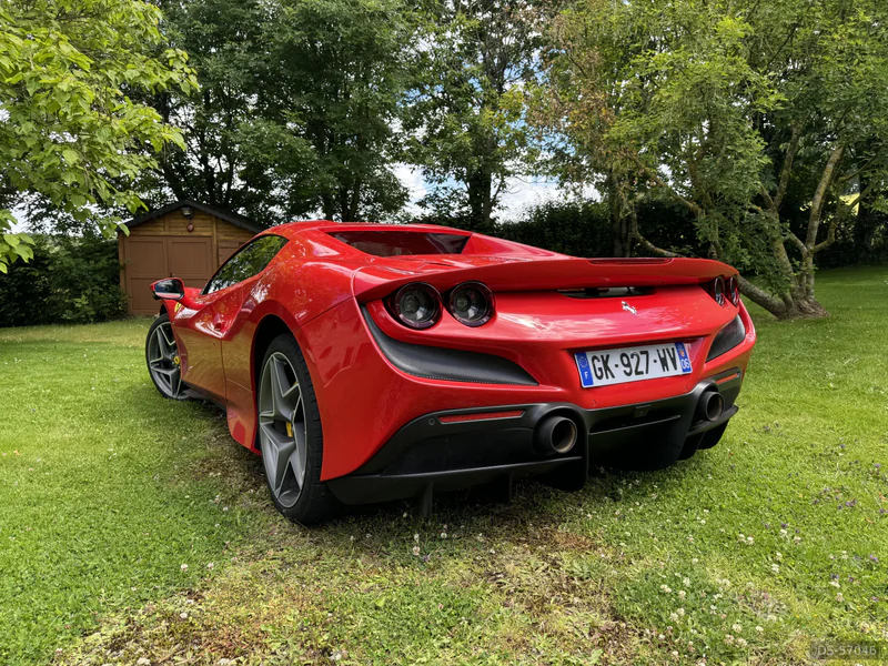 2022 Ferrari F8 Spider in Paris 2