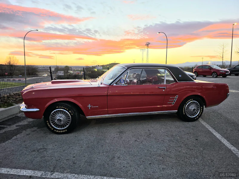 1966 Ford Mustang in Madrid 3