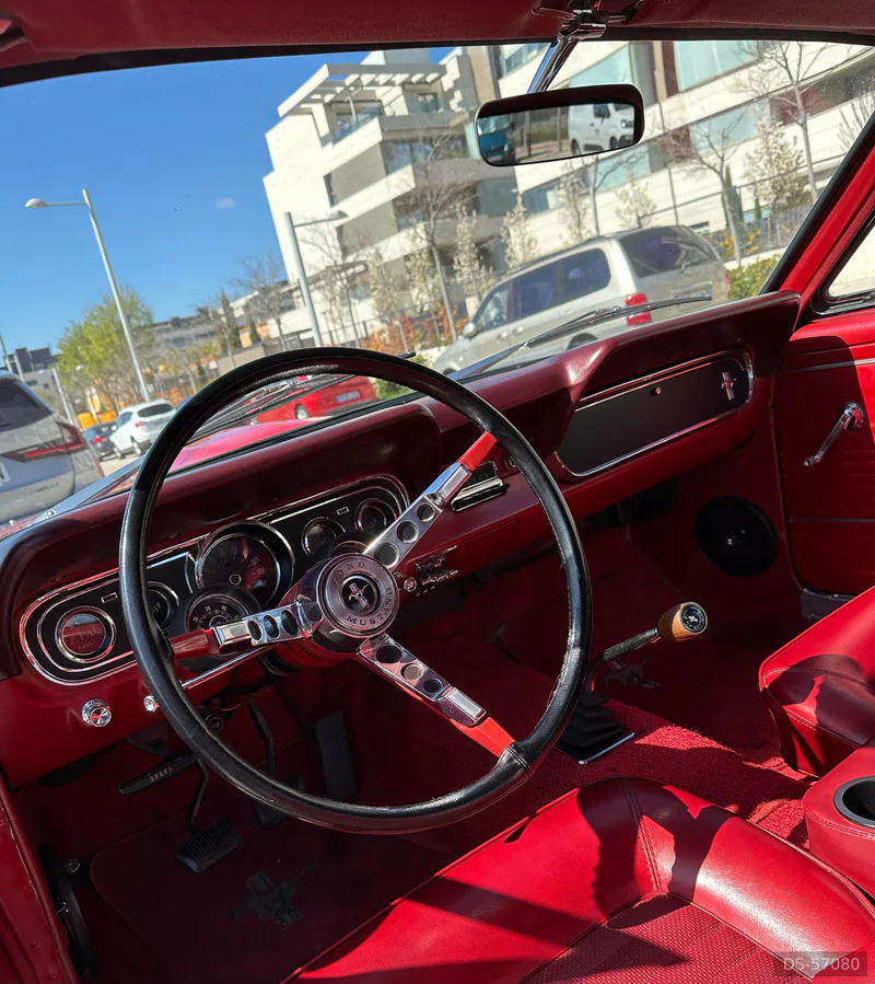 1966 Ford Mustang in Madrid 5