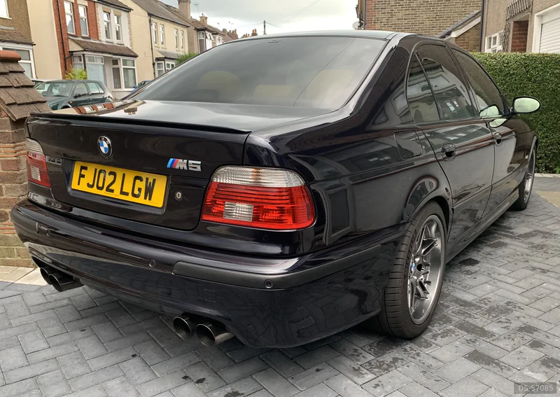 2002 BMW M5 in Caterham 3