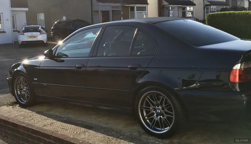 2002 BMW M5 in Caterham 4