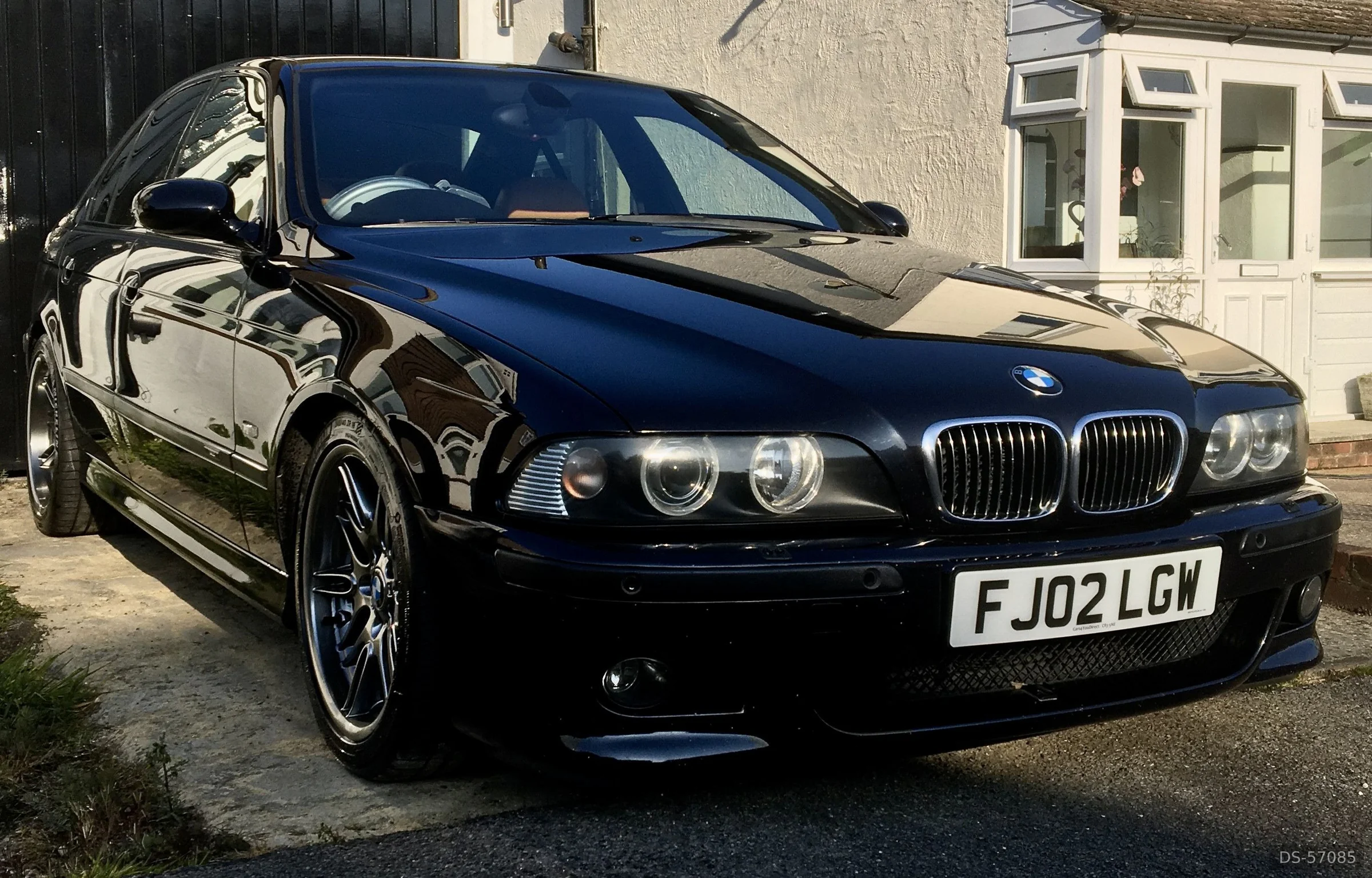 2002 BMW M5