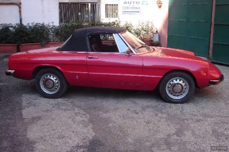 1971 Alfa Romeo Spider in Roma 3