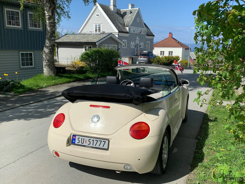 2004 Volkswagen New Beetle Cabriolet in Tiller 4