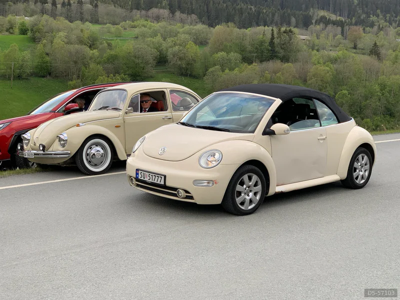 2004 Volkswagen New Beetle Cabriolet in Tiller 6