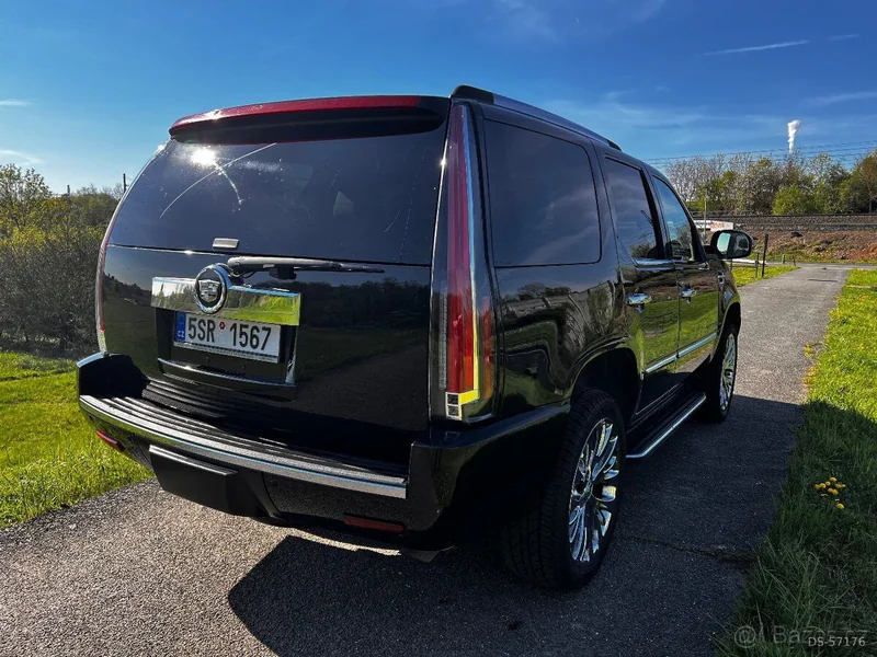2009 Cadillac Escalade in Praha 4