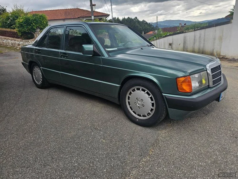 1992 Mercedes-Benz 190e in Senhora Da Hora