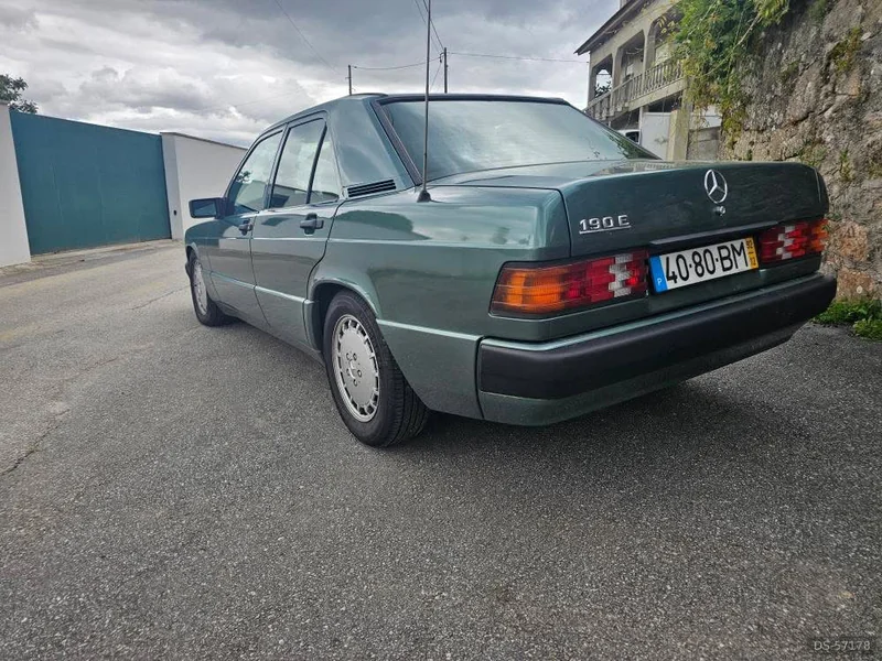 1992 Mercedes-Benz 190e in Senhora Da Hora 4