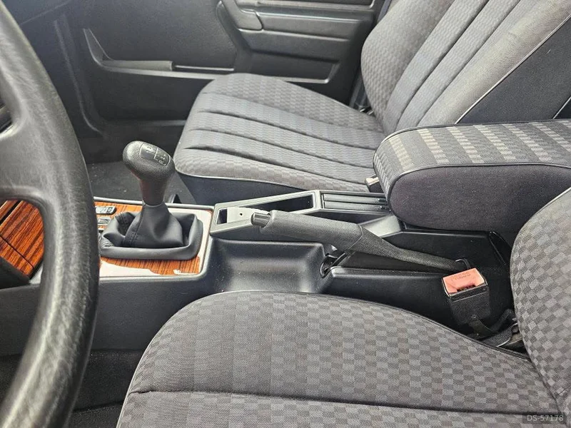 1992 Mercedes-Benz 190e in Senhora Da Hora 6