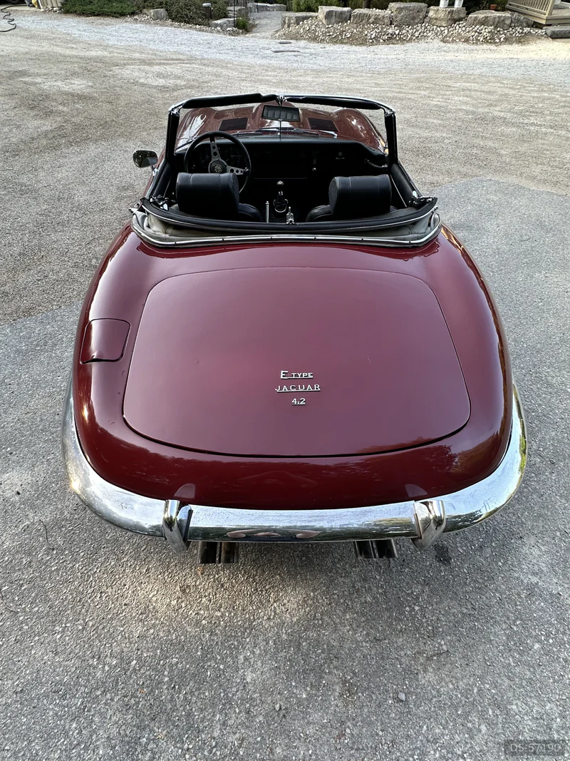 1970 Jaguar E-type in Burlington 6