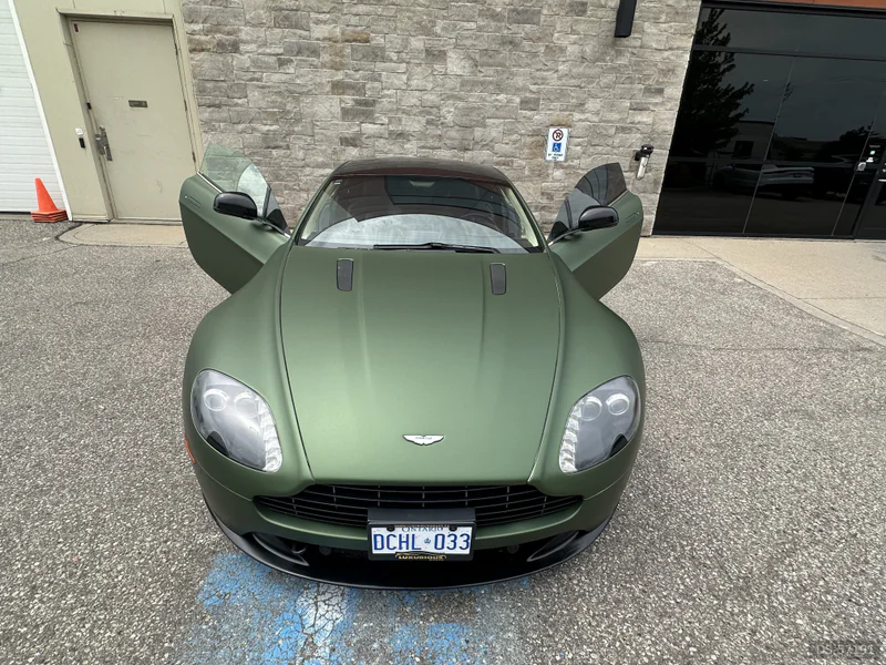 2012 Aston Martin Vantage in Burlington 2
