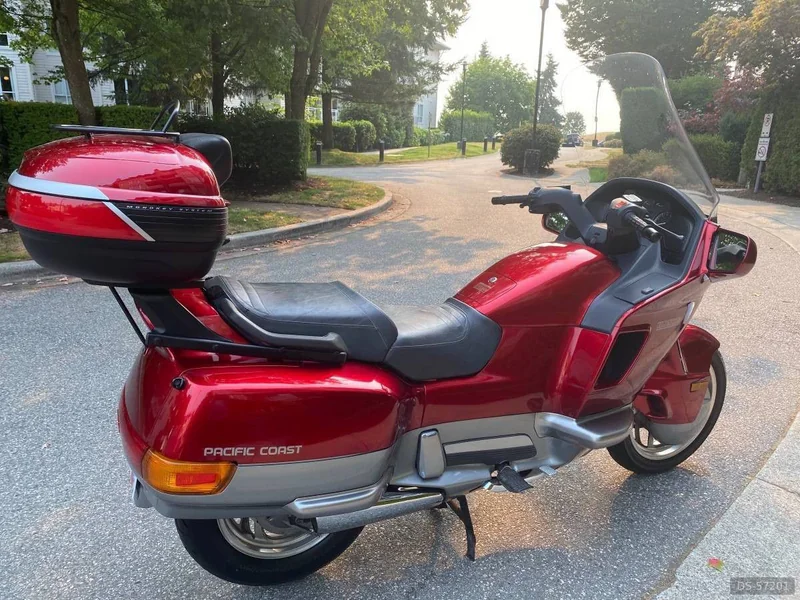 1990 Honda Pacific Coast 800 in Vancouver 2
