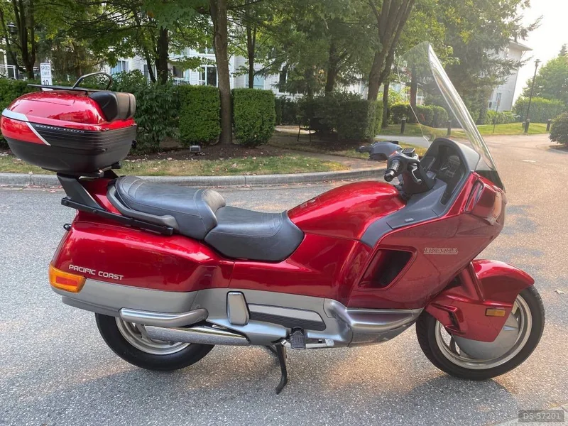 1990 Honda Pacific Coast 800 in Vancouver 4