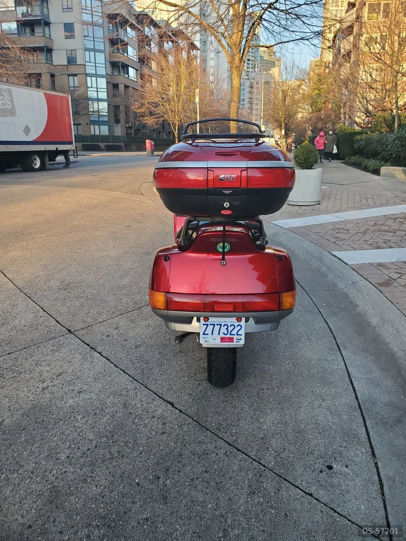 1990 Honda Pacific Coast 800 in Vancouver 6