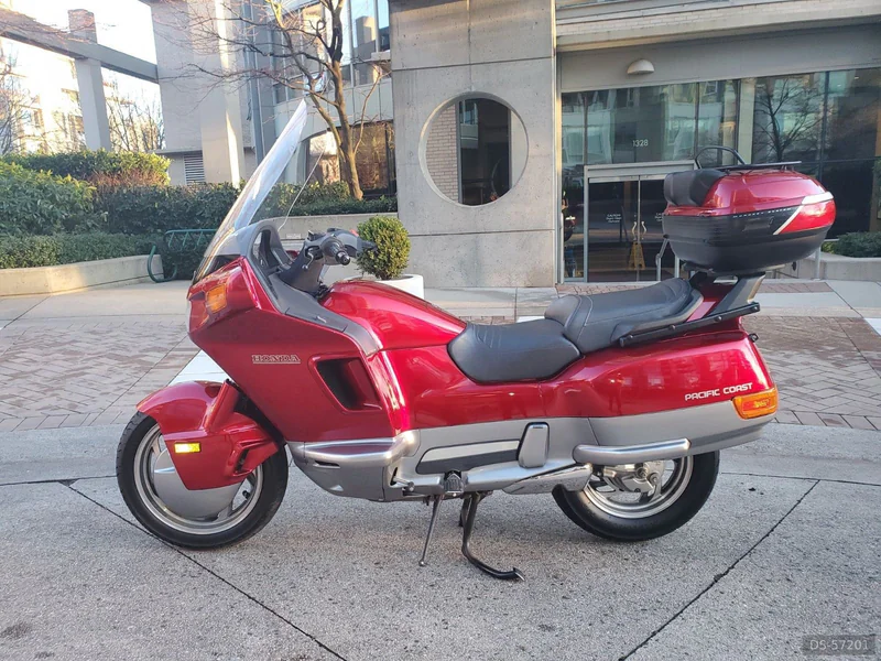 1990 Honda Pacific Coast 800 in Vancouver