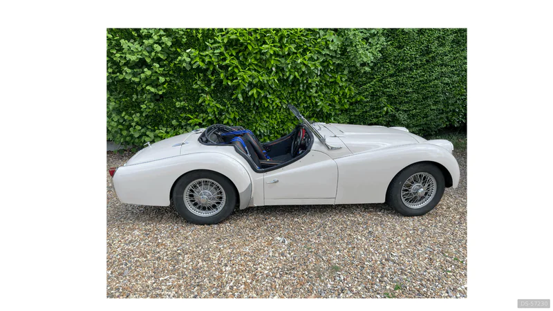 1960 Triumph Tr3a in Croydon 2
