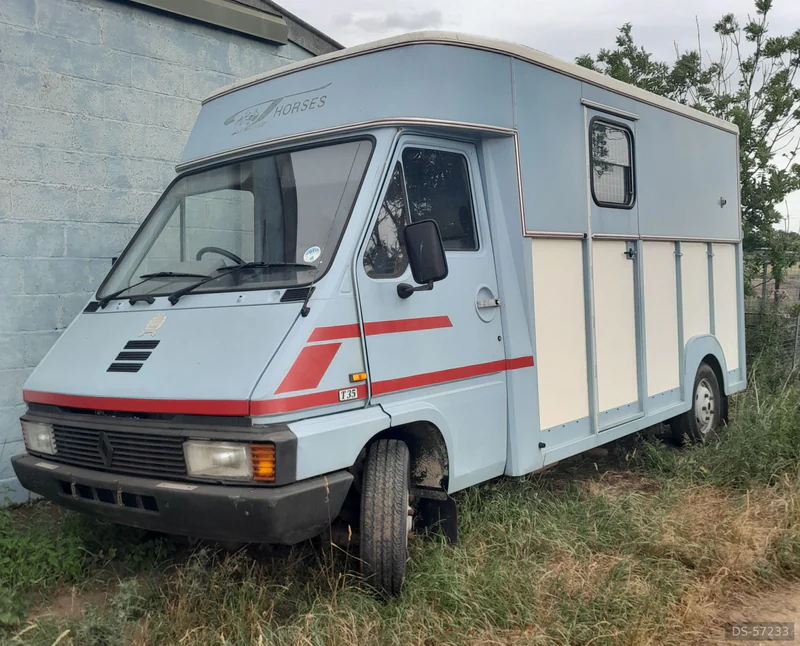 1990 Renault Horsebox. Theault in York 4