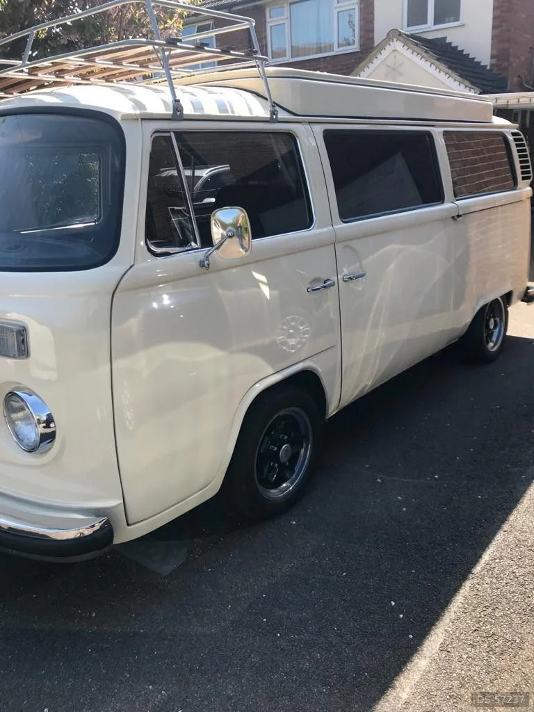 1974 Volkswagen Bay in London 2