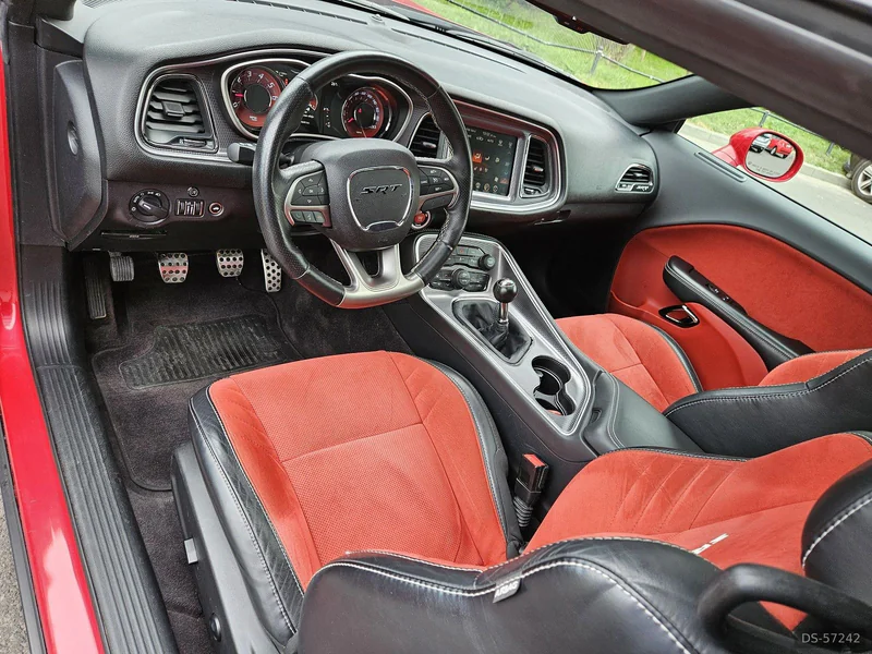 2016 Dodge Challenger SRT Hellcat in Warszawa 7