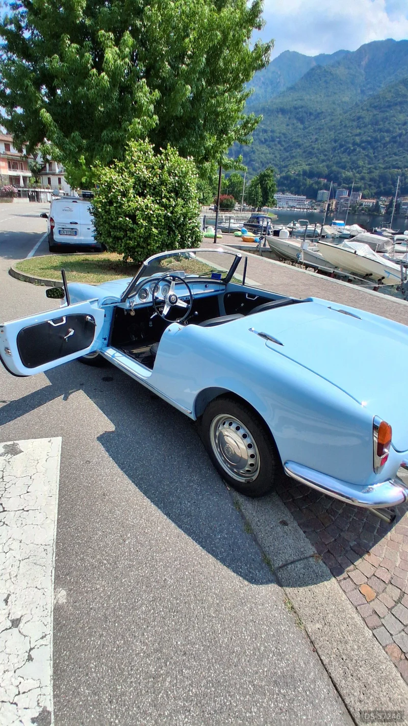 1963 Alfa Romeo Giulia Spider in Omegna 4