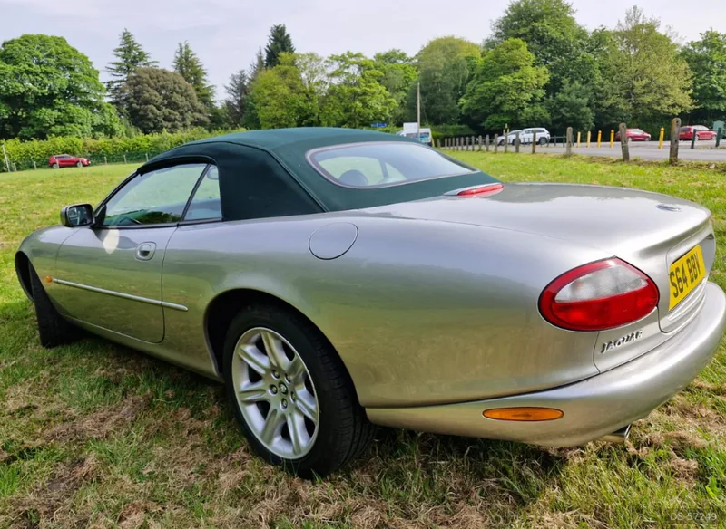 1998 Jaguar Xk X100 in St Helens 3