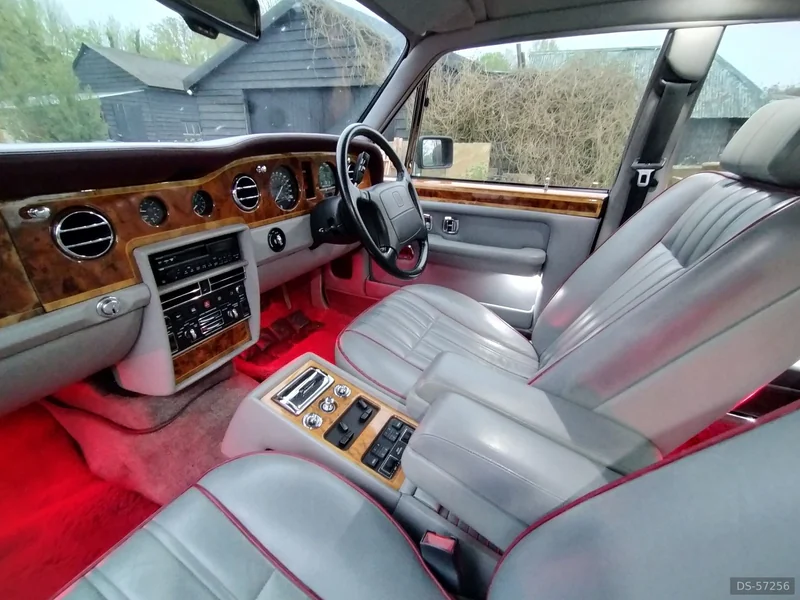 1993 Rolls-Royce Silver Spur III in Buntingford 8
