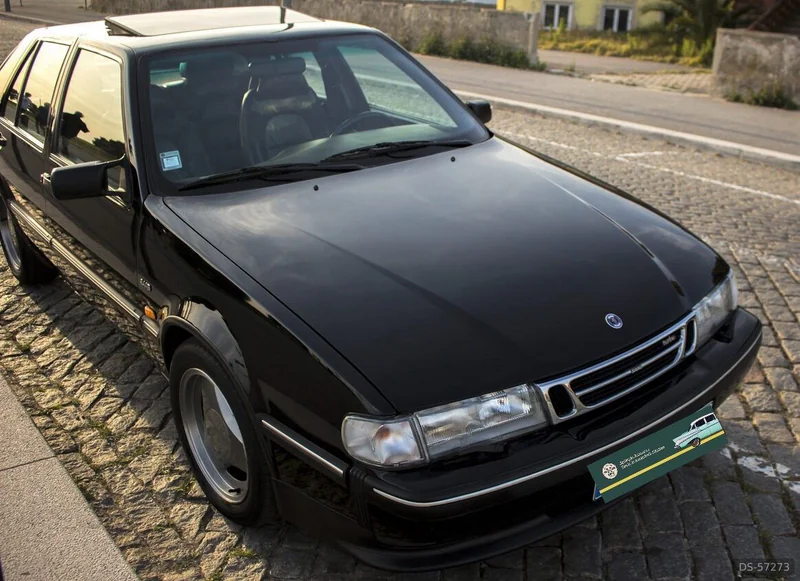 1992 Saab 9000 in Maia 2