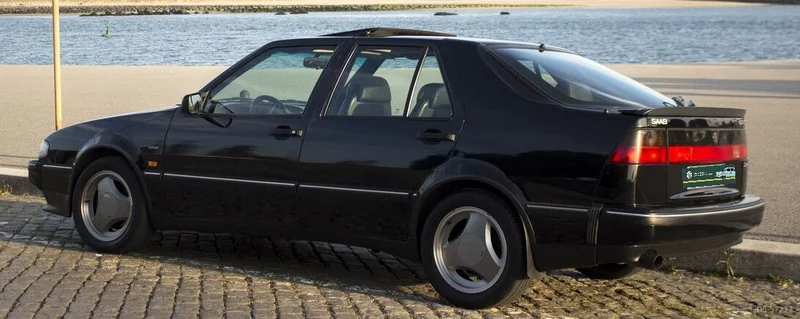 1992 Saab 9000 in Maia 5