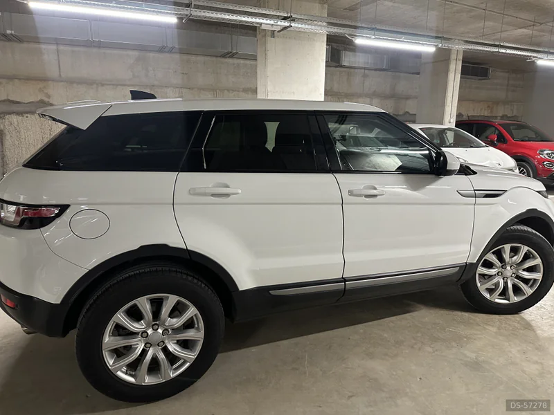 2019 Land Rover Evoque in Barcelona 3