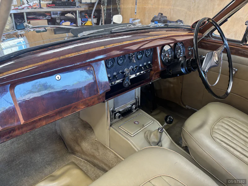 1968 Jaguar Mk2 in Gillingham 4