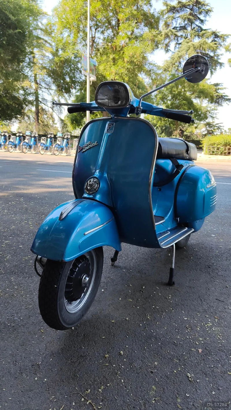1967 Piaggio Vespa 150 in Madrid 2