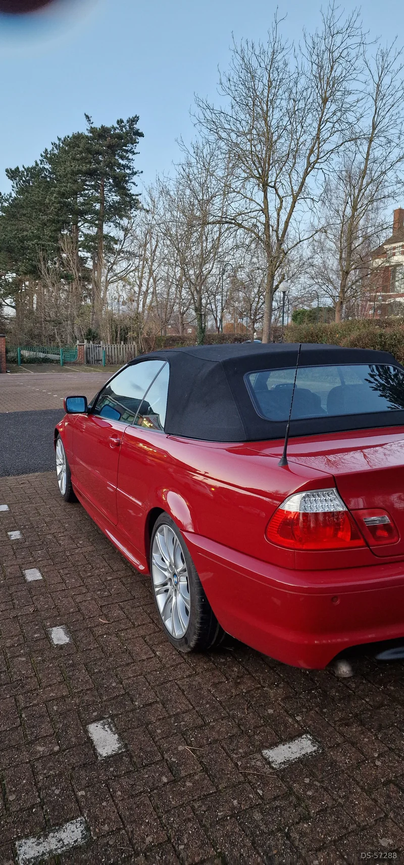 2006 BMW 320cd E46 in Stevenage 8