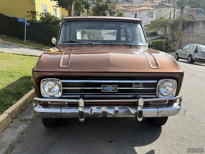 1976 Chevrolet Veraneio in Cotia 2