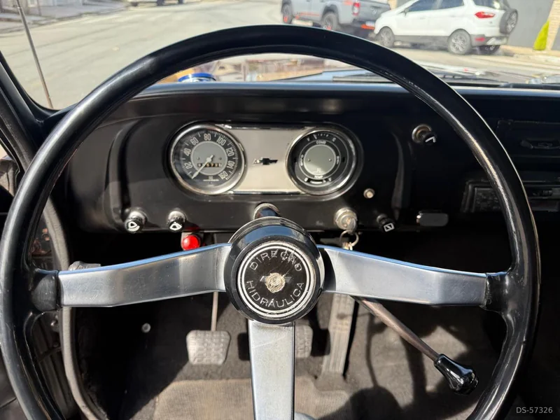 1976 Chevrolet Veraneio in Cotia 6