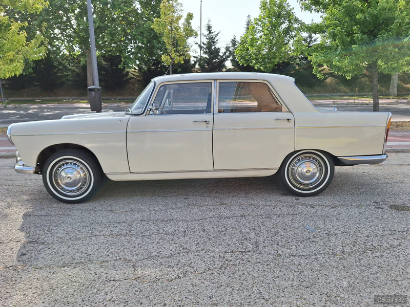 1964 Peugeot 404 in Getafe 2