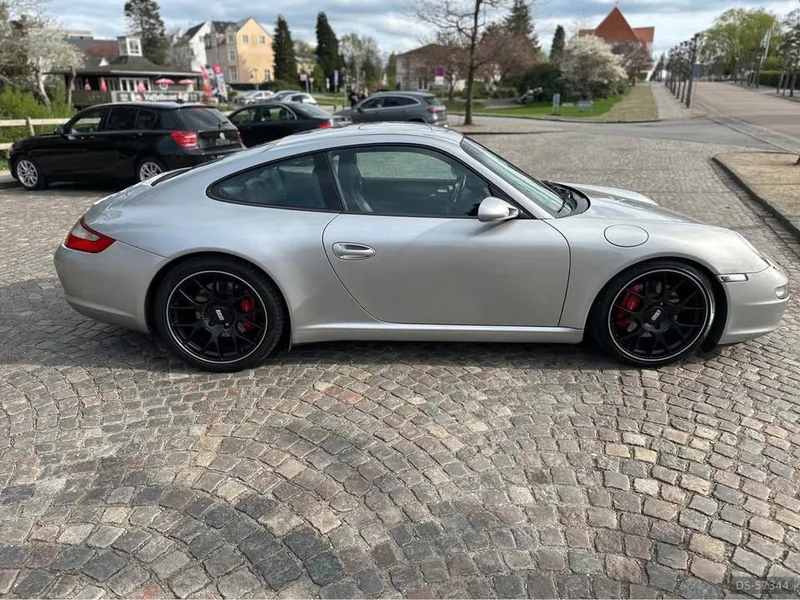 2005 Porsche 911 in Fredensborg 4