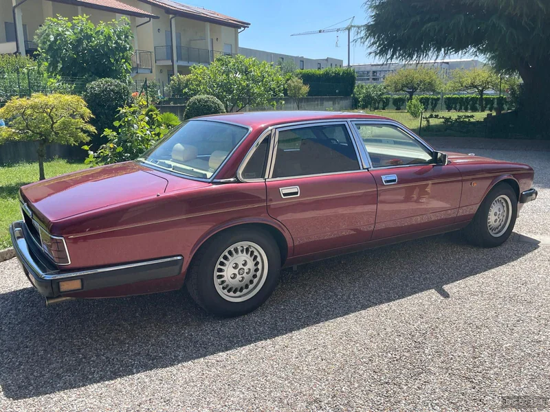 1993 Jaguar Sovereign Xj6 in Gallarate 4